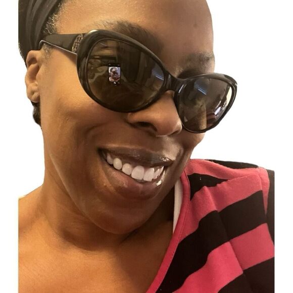 Authentic Tory Burch Sunglasses - Picture 8 of 8